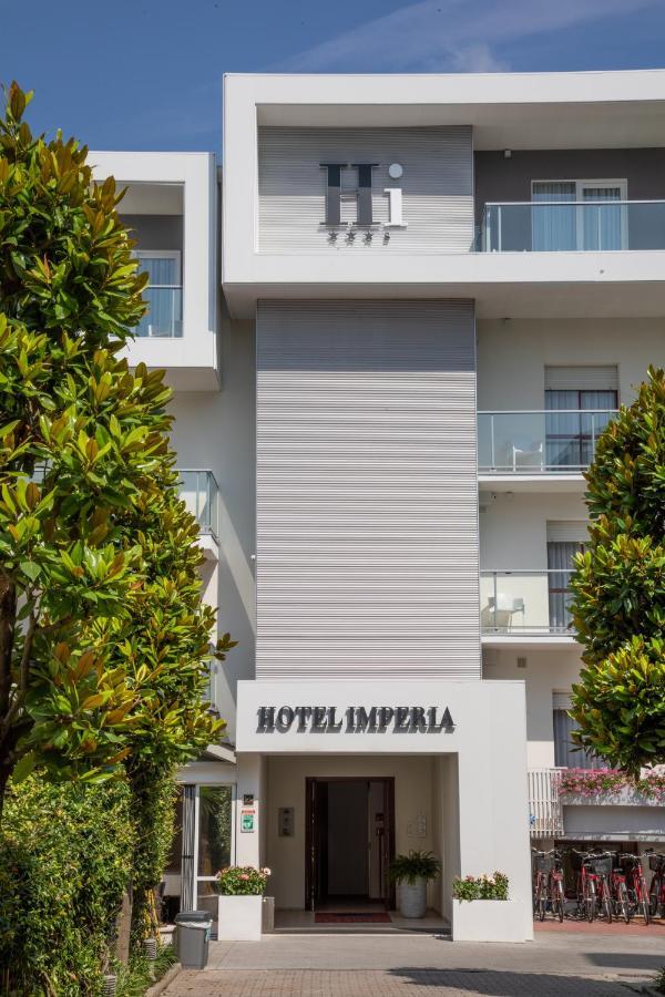 Imperia Hotel 3*